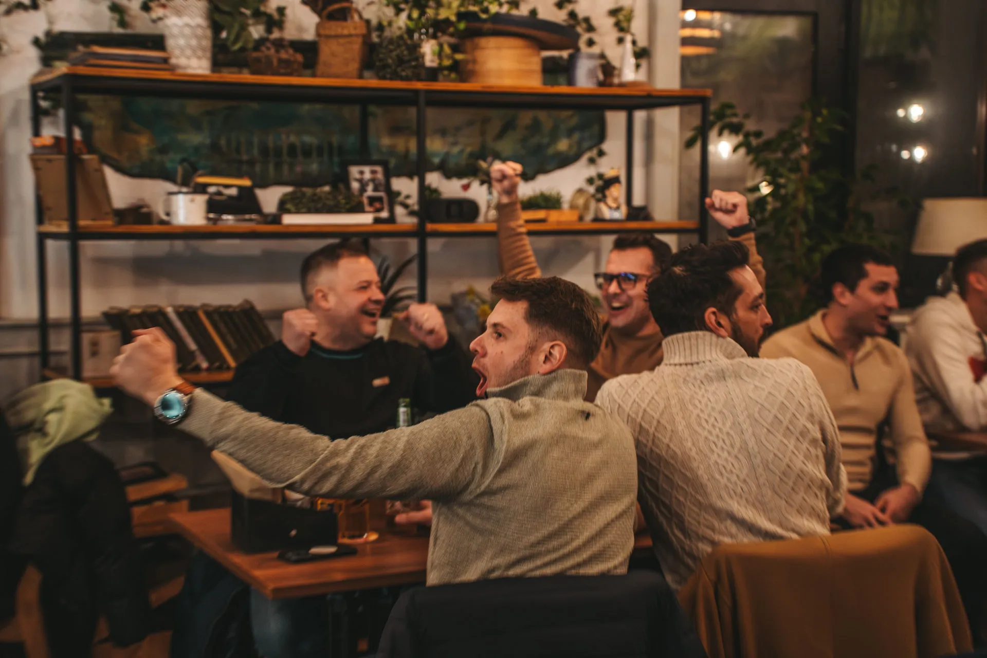 Ekipa Še eno rundo. Besede, ki so večkrat odmevale po prostoru”